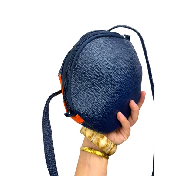 Virginia Cavaliers Basketball crossbody purse - Picture 3 of 4